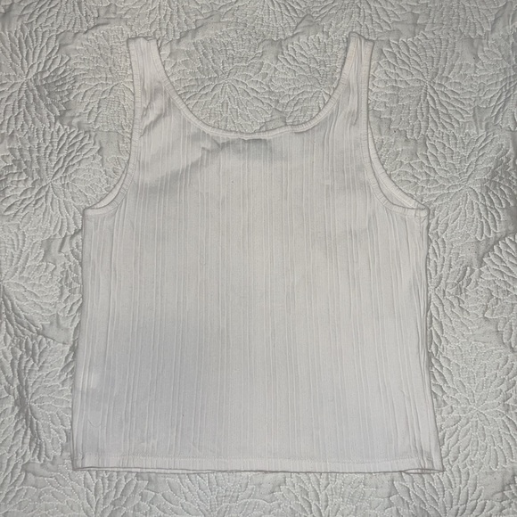 White Ribbed Button Tank Size XL - Picture 2 of 3